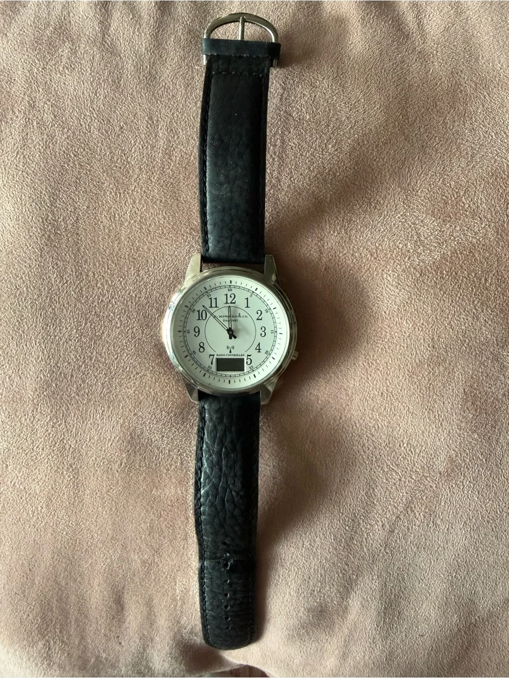 E. Howard & Co. EH-23SA Radio Controlled Atomic Watch – Genuine Leather